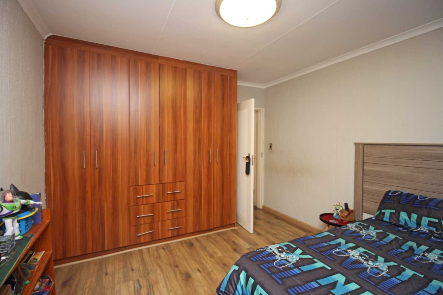 5 Bedroom Property for Sale in Greenhills Gauteng