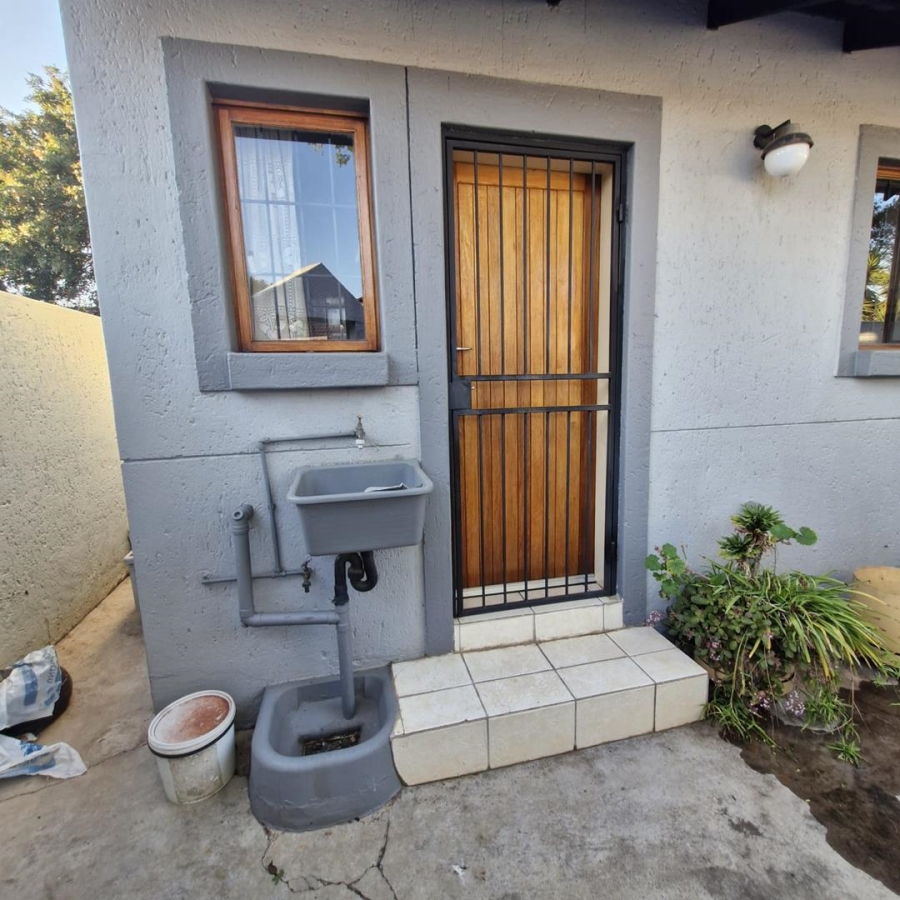 3 Bedroom Property for Sale in Die Wilgers Gauteng
