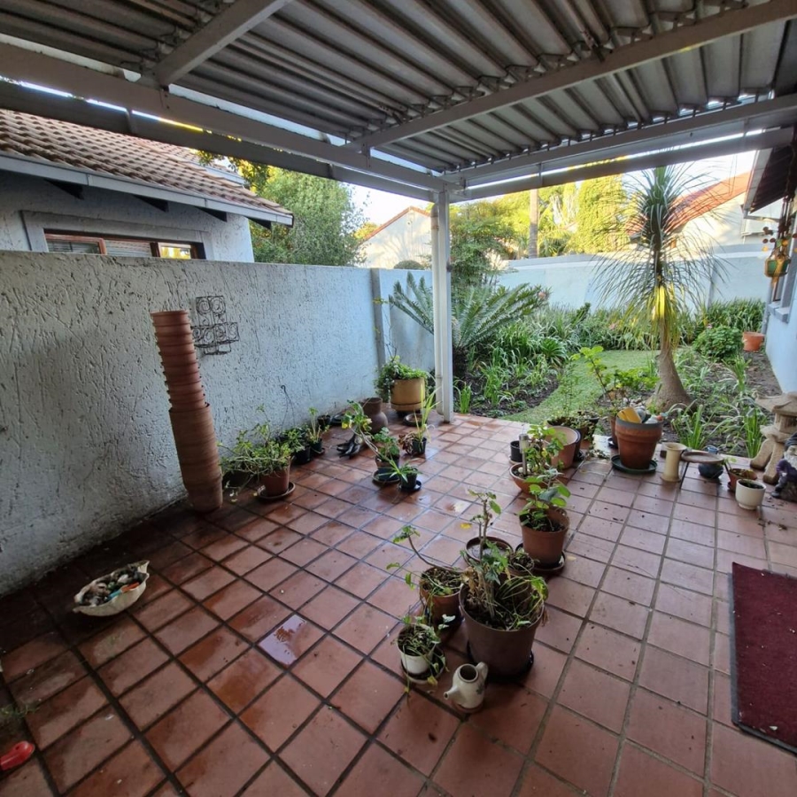 3 Bedroom Property for Sale in Die Wilgers Gauteng
