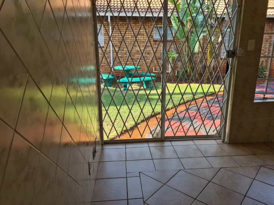 To Let 2 Bedroom Property for Rent in Hesteapark Gauteng