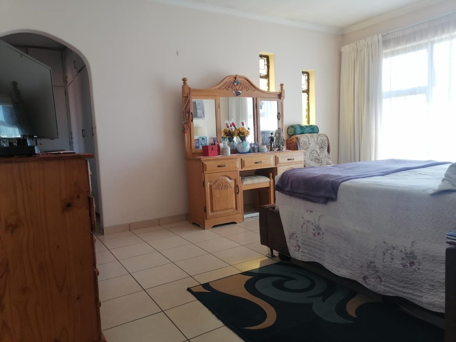 4 Bedroom Property for Sale in Birchleigh North Gauteng