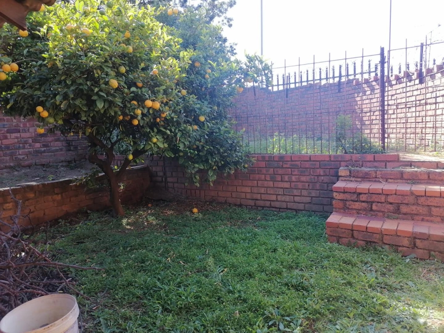 4 Bedroom Property for Sale in Birchleigh North Gauteng