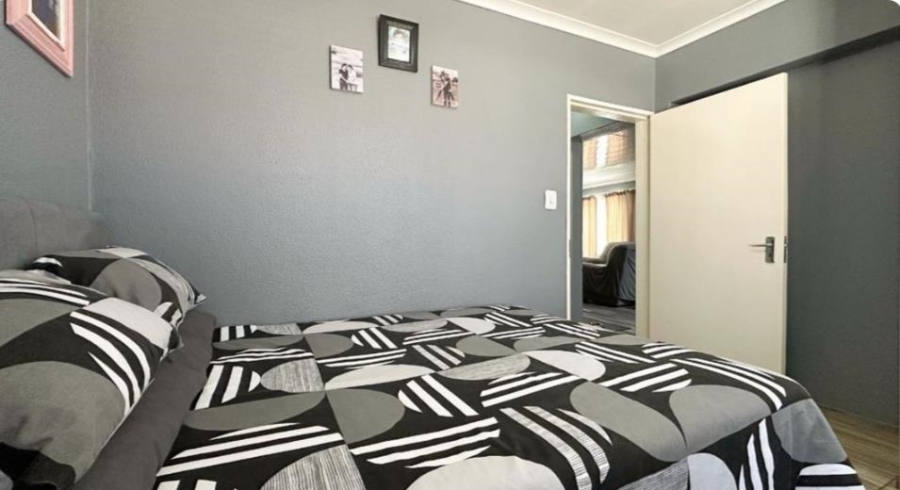 4 Bedroom Property for Sale in Glen Marais Gauteng