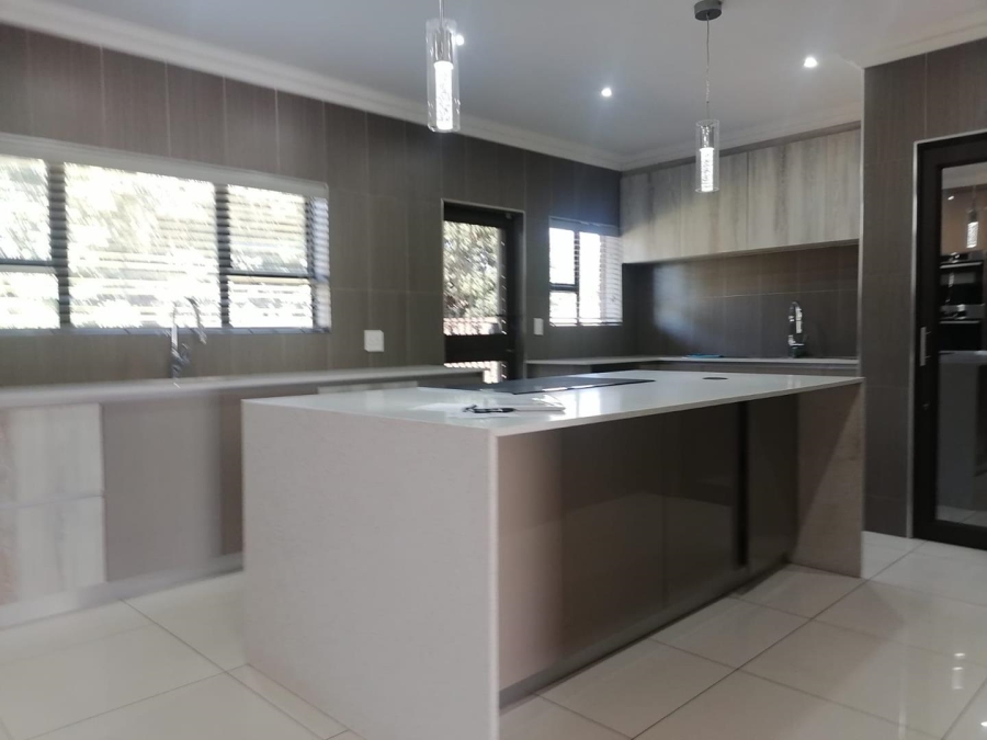 5 Bedroom Property for Sale in Van Riebeeck Park Gauteng