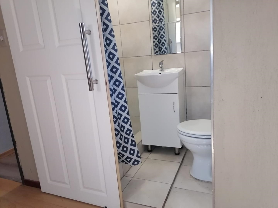 5 Bedroom Property for Sale in Van Riebeeck Park Gauteng