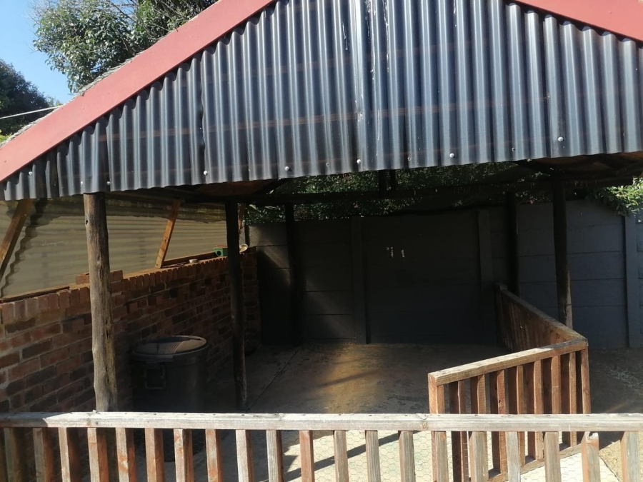 5 Bedroom Property for Sale in Van Riebeeck Park Gauteng