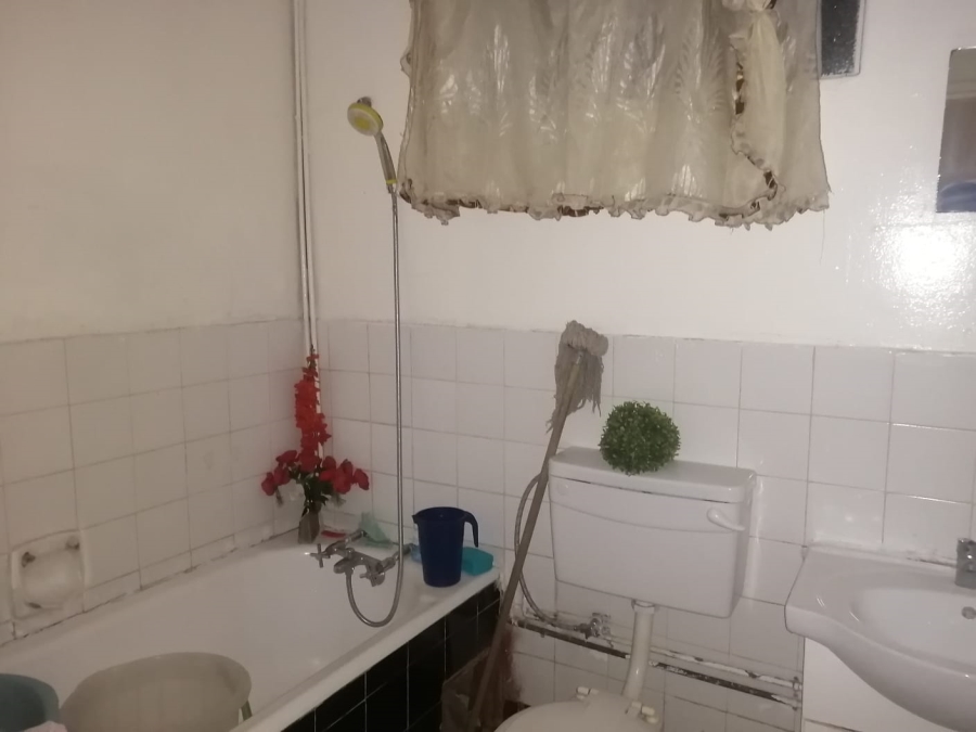 2 Bedroom Property for Sale in Southdale Gauteng