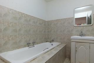 2 Bedroom Property for Sale in Mondeor Gauteng