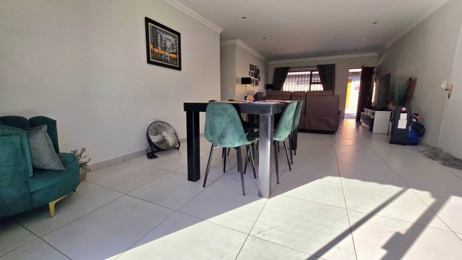3 Bedroom Property for Sale in New Redruth Gauteng