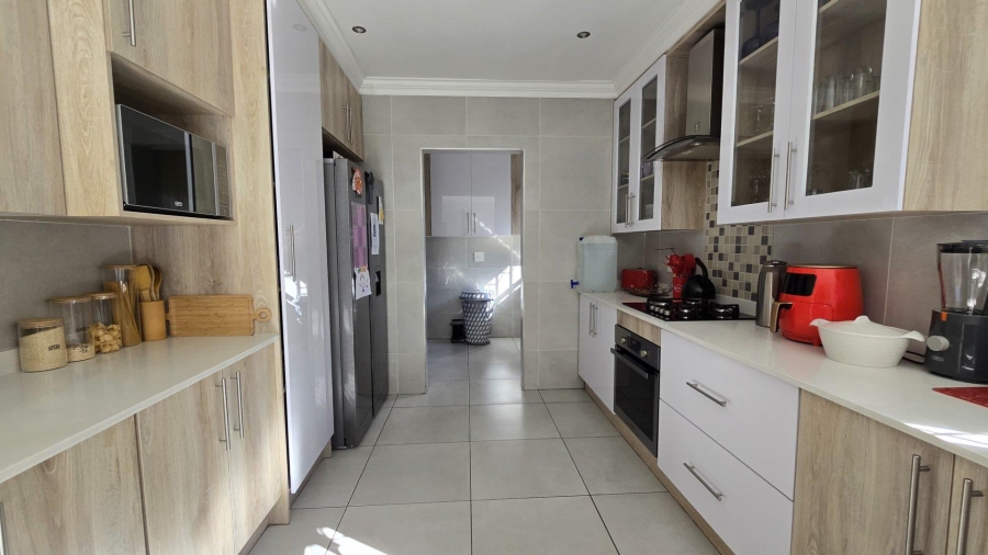 3 Bedroom Property for Sale in New Redruth Gauteng
