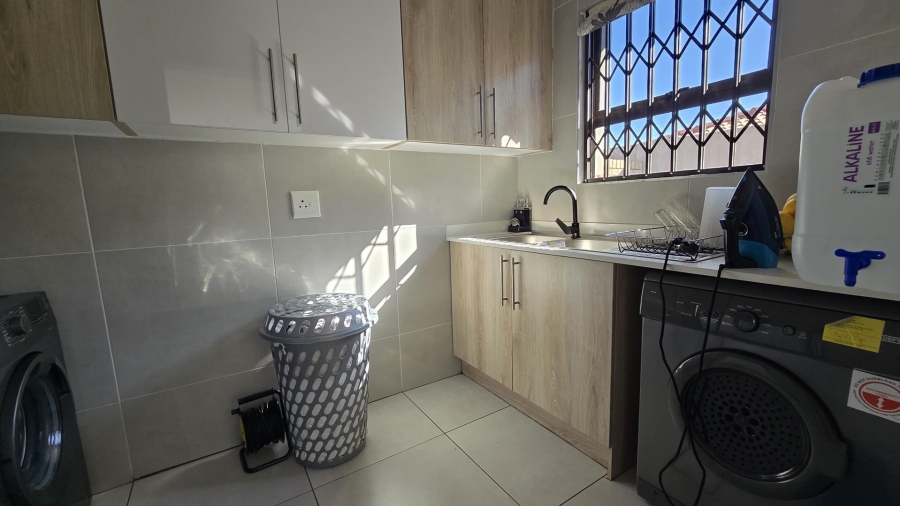 3 Bedroom Property for Sale in New Redruth Gauteng