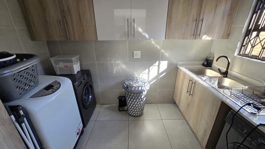 3 Bedroom Property for Sale in New Redruth Gauteng