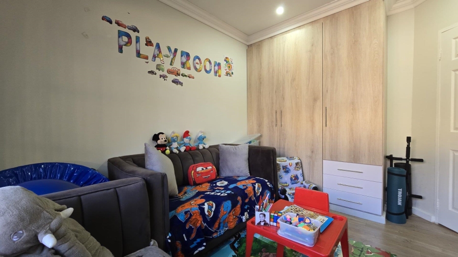 3 Bedroom Property for Sale in New Redruth Gauteng