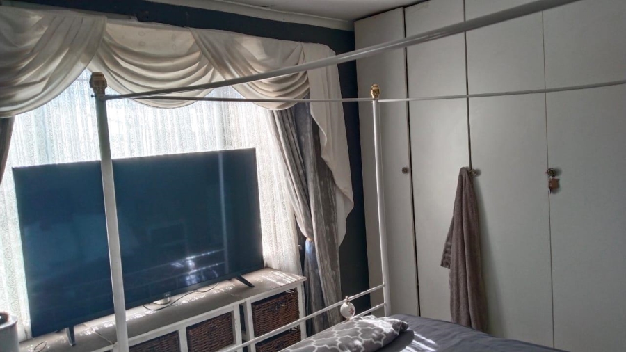 5 Bedroom Property for Sale in South Hills Gauteng