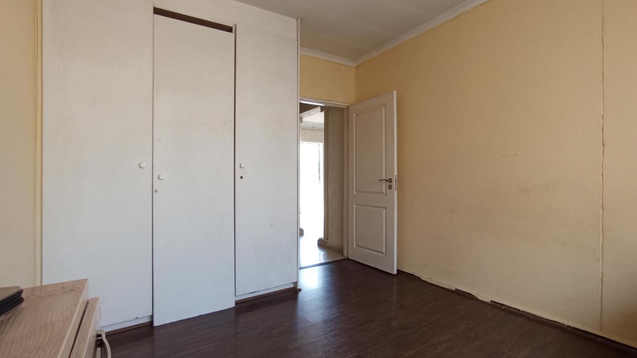2 Bedroom Property for Sale in Mondeor Gauteng