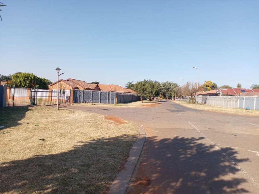 0 Bedroom Property for Sale in The Orchards Gauteng