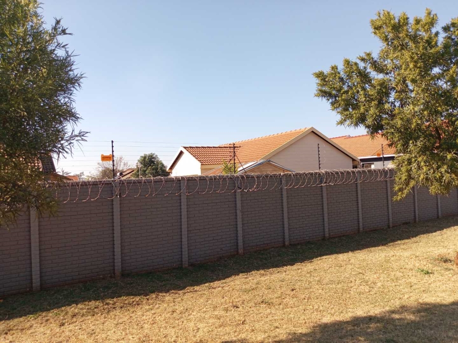 0 Bedroom Property for Sale in The Orchards Gauteng