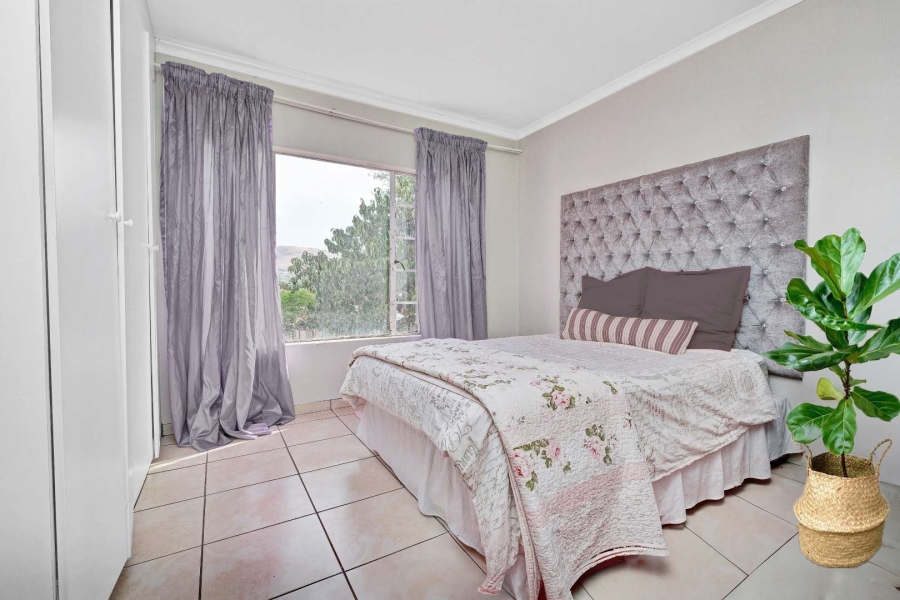 2 Bedroom Property for Sale in Wilgeheuwel Gauteng