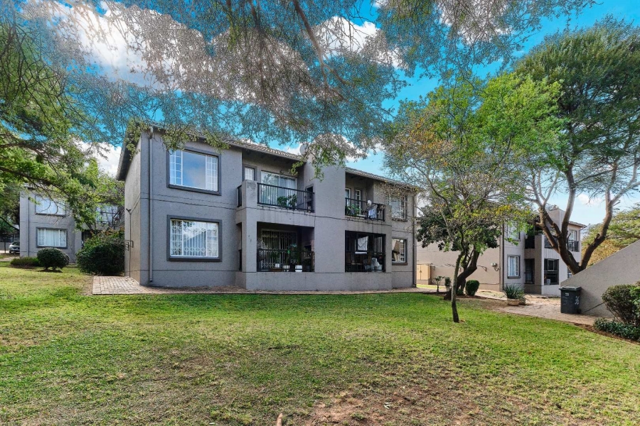 2 Bedroom Property for Sale in Wilgeheuwel Gauteng