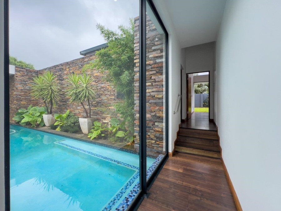 To Let 4 Bedroom Property for Rent in Midstream Ridge Gauteng