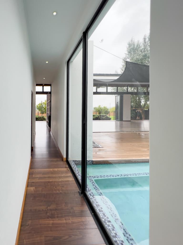 To Let 4 Bedroom Property for Rent in Midstream Ridge Gauteng