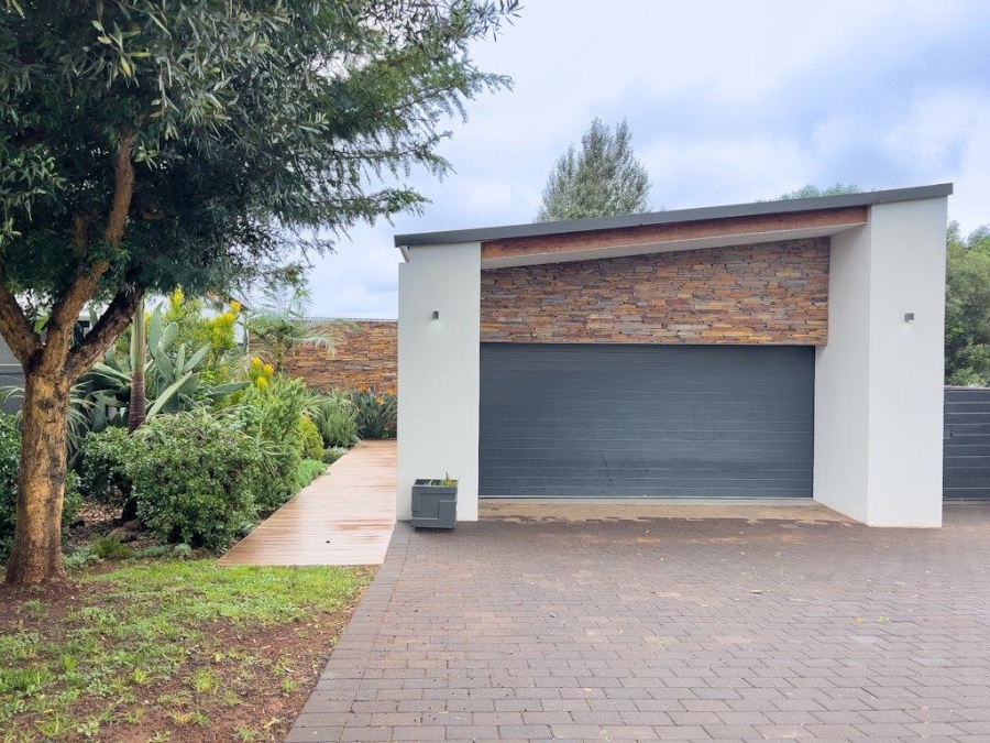 To Let 4 Bedroom Property for Rent in Midstream Ridge Gauteng