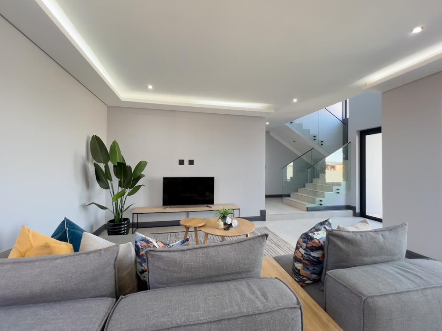 4 Bedroom Property for Sale in Fountainbrook Estate Gauteng