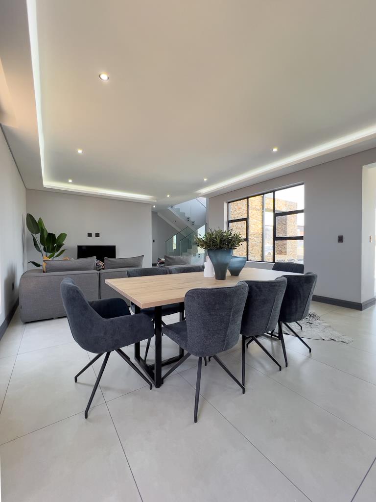 4 Bedroom Property for Sale in Fountainbrook Estate Gauteng