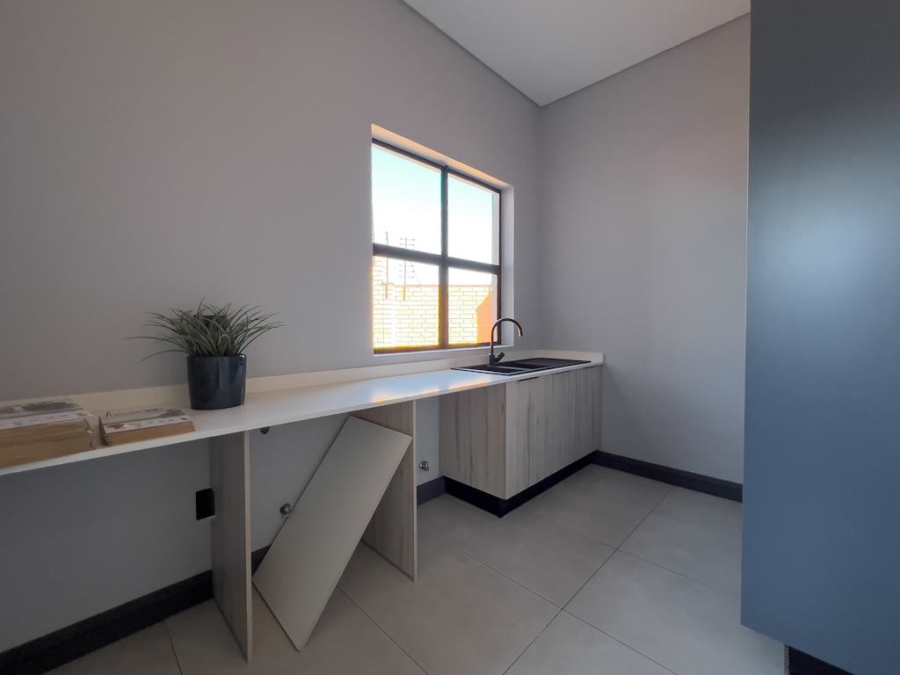4 Bedroom Property for Sale in Fountainbrook Estate Gauteng