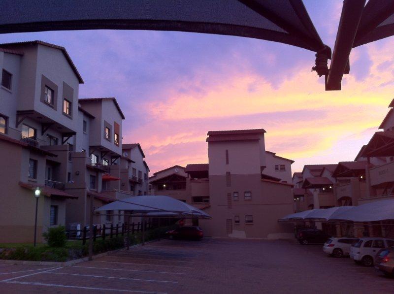 To Let 1 Bedroom Property for Rent in Sunninghill Gauteng