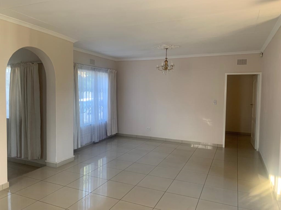 To Let 3 Bedroom Property for Rent in Rondebult Gauteng