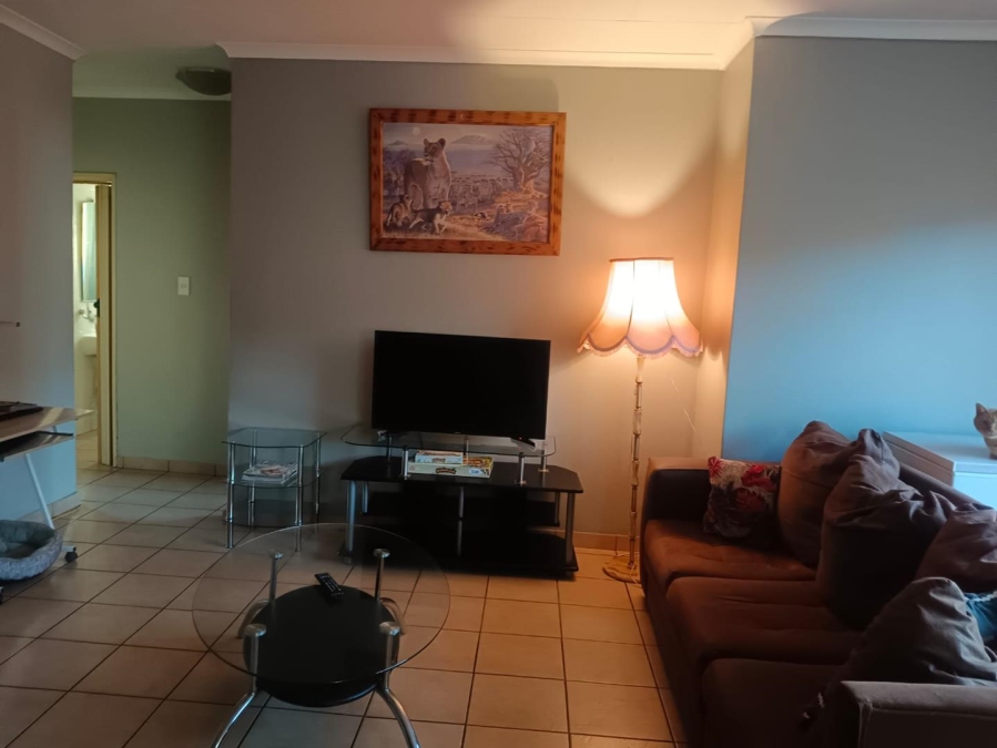 To Let 3 Bedroom Property for Rent in New Redruth Gauteng