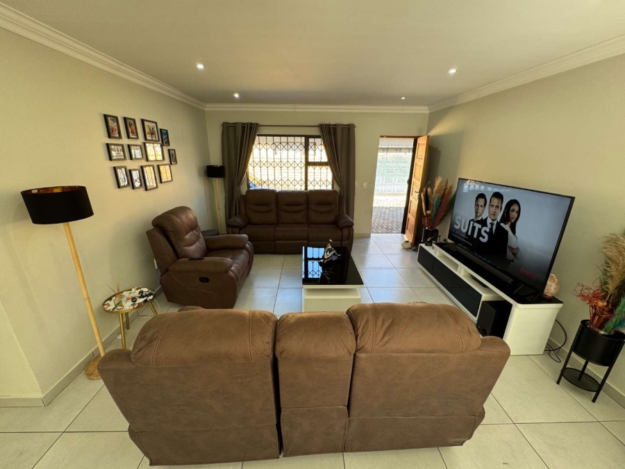 3 Bedroom Property for Sale in New Redruth Gauteng