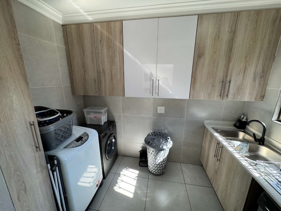 3 Bedroom Property for Sale in New Redruth Gauteng