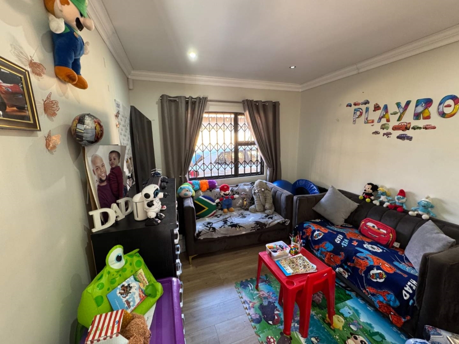 3 Bedroom Property for Sale in New Redruth Gauteng