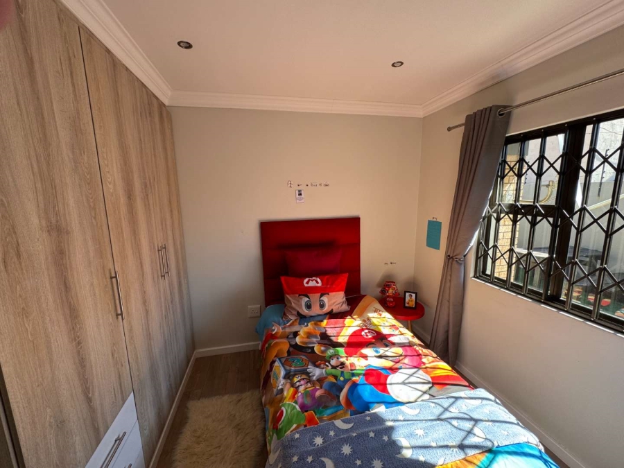 3 Bedroom Property for Sale in New Redruth Gauteng