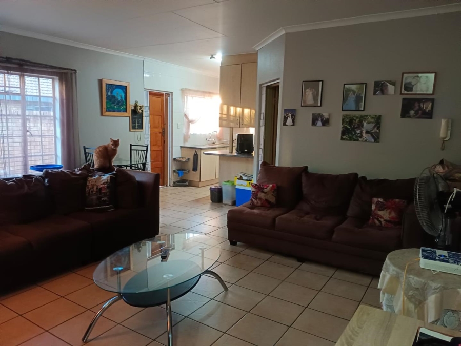 3 Bedroom Property for Sale in New Redruth Gauteng