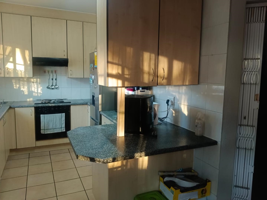 3 Bedroom Property for Sale in New Redruth Gauteng