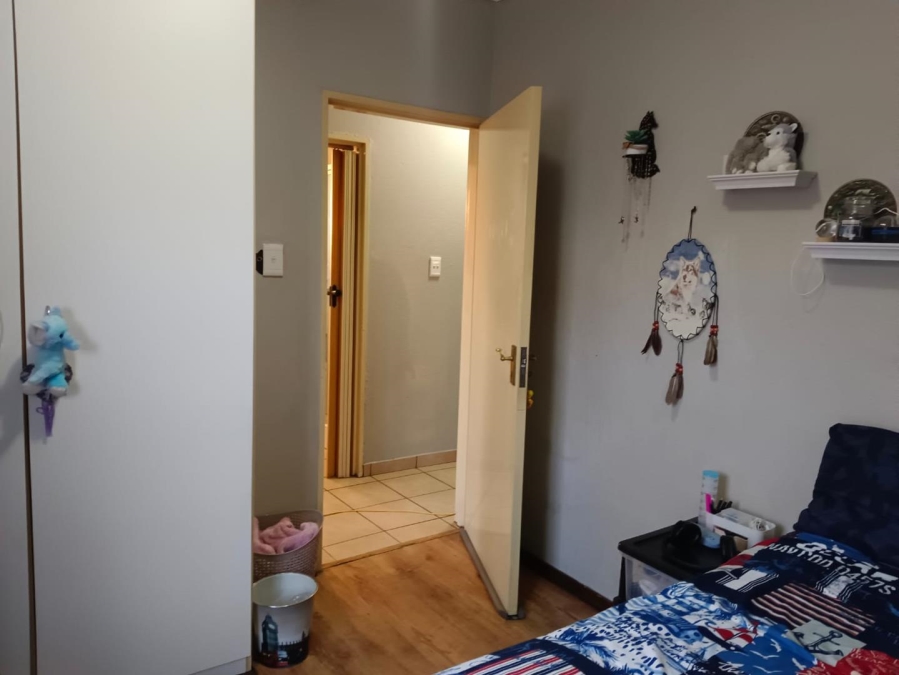 3 Bedroom Property for Sale in New Redruth Gauteng