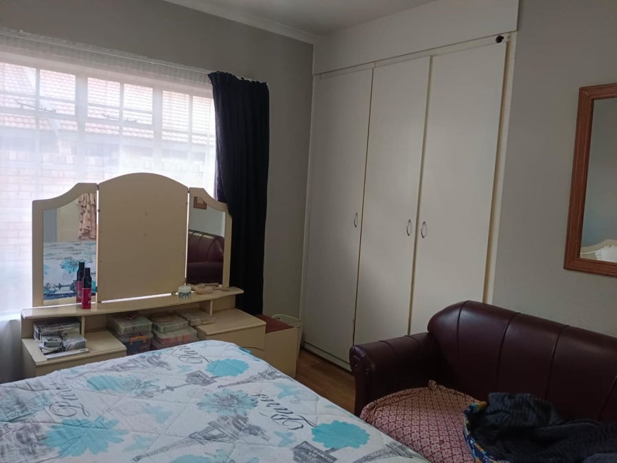3 Bedroom Property for Sale in New Redruth Gauteng