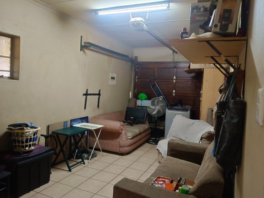 3 Bedroom Property for Sale in New Redruth Gauteng