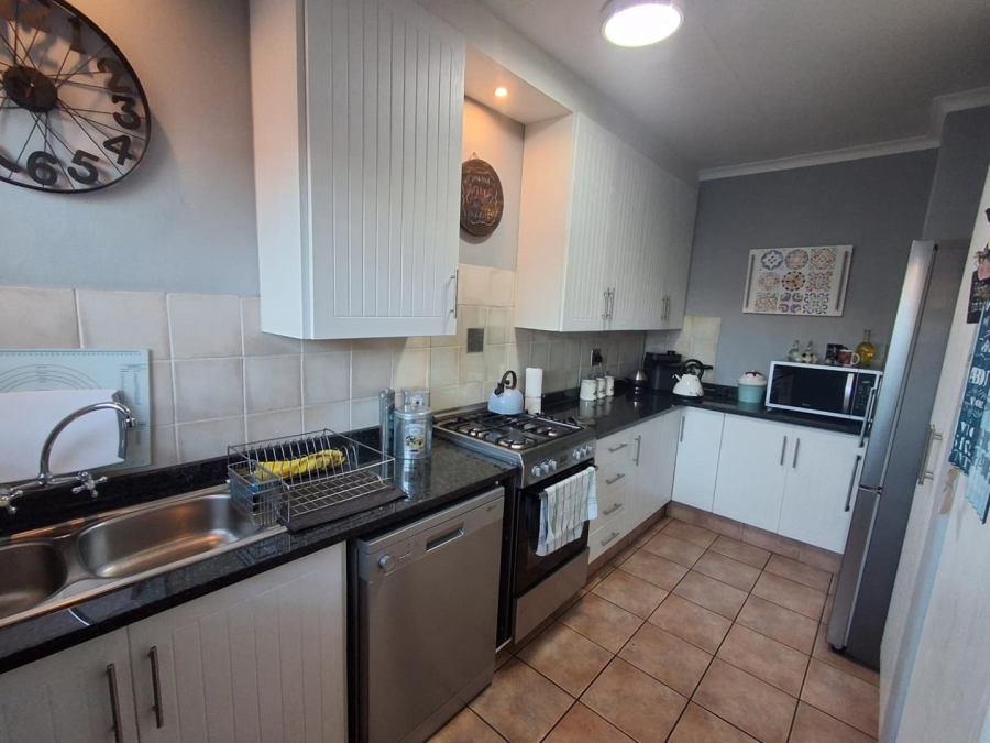 3 Bedroom Property for Sale in Brackenhurst Gauteng