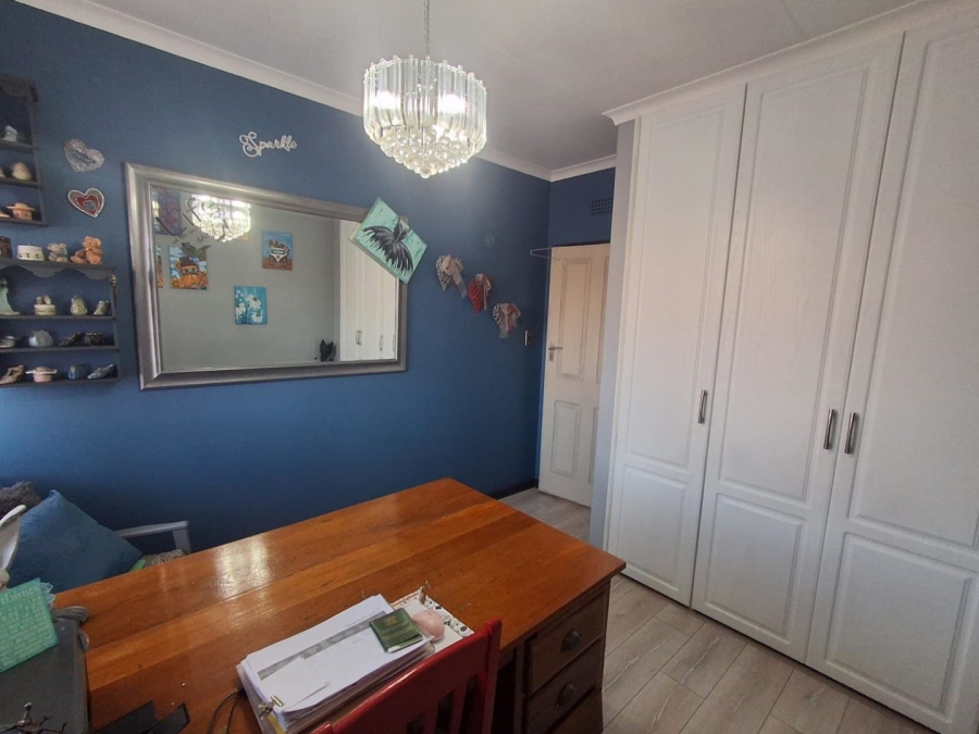 3 Bedroom Property for Sale in Brackenhurst Gauteng