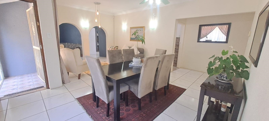 3 Bedroom Property for Sale in Brackendowns Gauteng