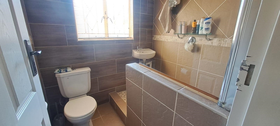 3 Bedroom Property for Sale in Brackendowns Gauteng