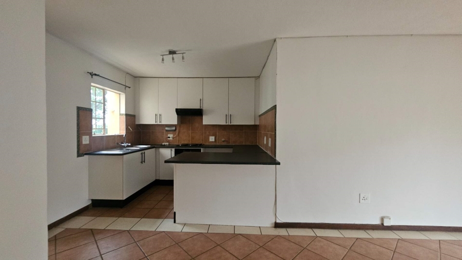 To Let 2 Bedroom Property for Rent in Boardwalk Villas Gauteng