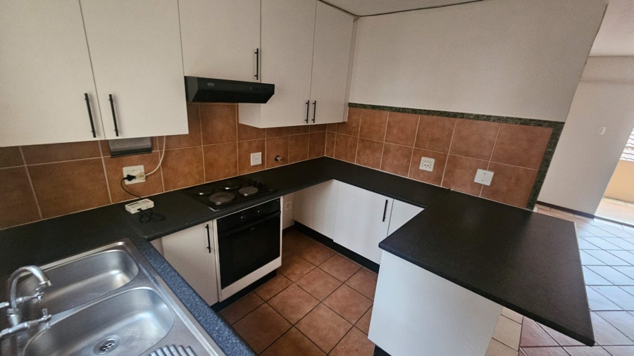 To Let 2 Bedroom Property for Rent in Boardwalk Villas Gauteng