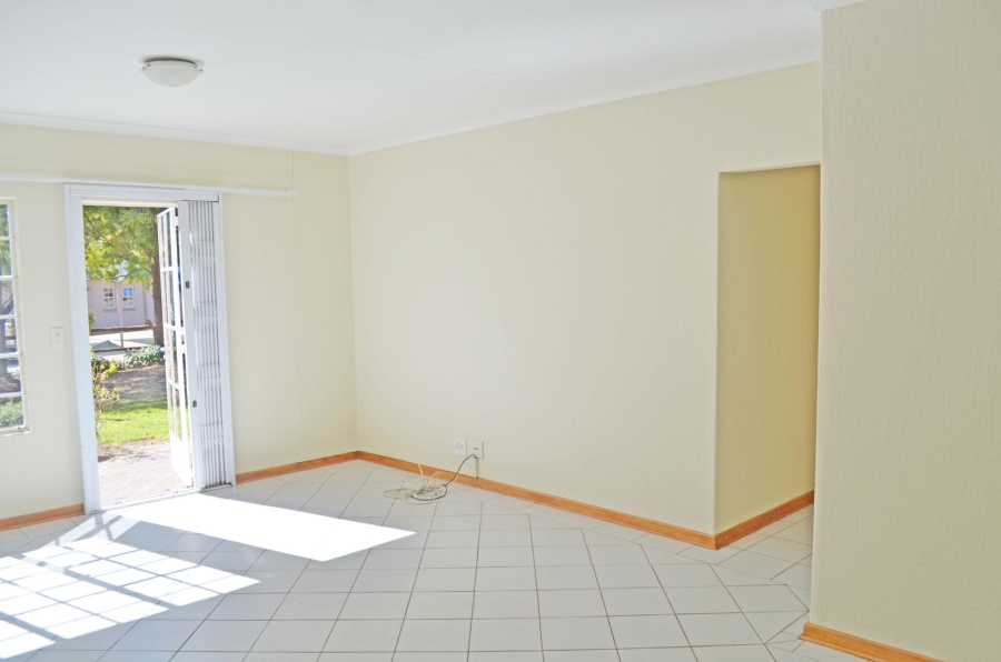 To Let 3 Bedroom Property for Rent in Lynnwood Glen Gauteng