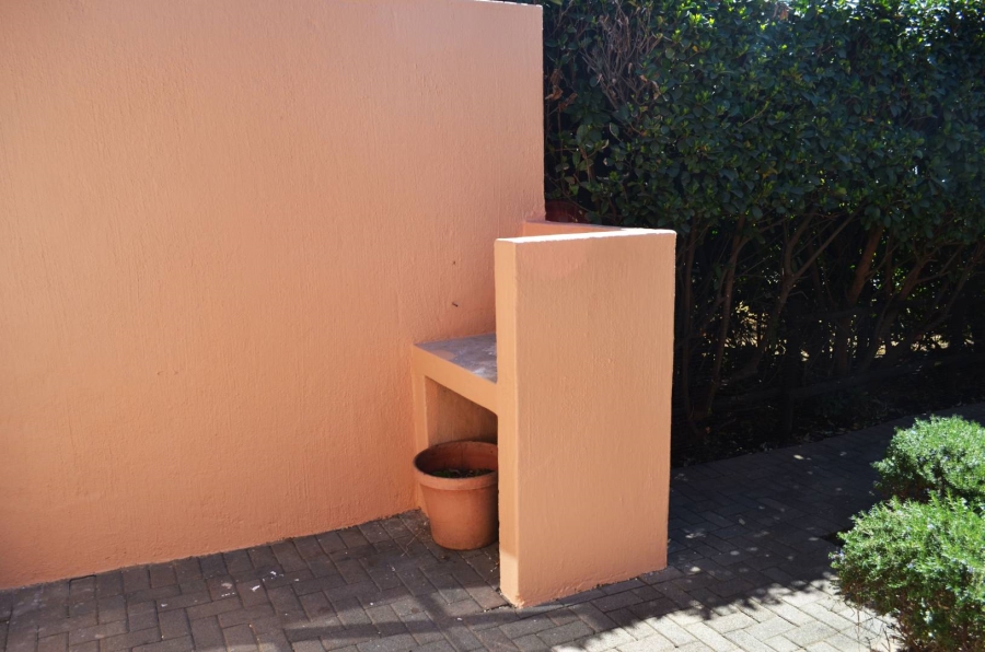 To Let 3 Bedroom Property for Rent in Lynnwood Glen Gauteng