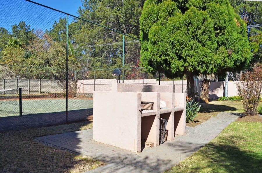 To Let 3 Bedroom Property for Rent in Lynnwood Glen Gauteng